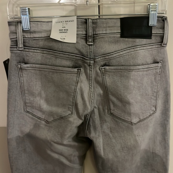 Lucky Brand gray skinnies - Picture 4 of 5